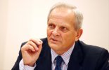 Ex-premierul României despre R. Moldova: Dacă nu ai o stabilitate politică, atunci nici economic nu poţi să avansezi