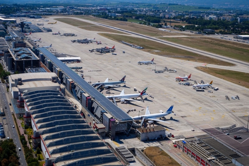 Aeroportul din Geneva a fost închis și toate zborurile au fost anulate din cauza ‘unui incident operațional’