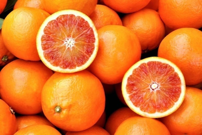 Ce a fost mai întâi, portocalele sau cuvântul ‘portocaliu’?