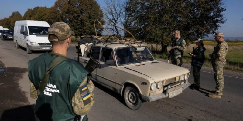 ‘Nu vreau să mor!’ Drama nespusă a ucrainenilor care încearcă să scape fără a fi trimiși în prima linie a frontului
