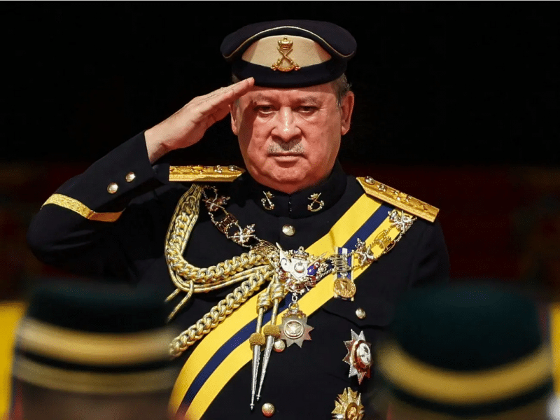 Ce personaj! Noul rege al Malaeziei, un miliardar cu o colecție de 300 de mașini de lux, armată proprie și legături de familie cu Hitler