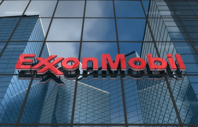 Exxon Mobil a raportat profit trimestrial peste aşteptările Wall Street, dar profitul companiei a scăzut semnificativ faţă de aceeaşi perioadă a anului anterior