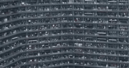 Clădirea infernală din care peste 20.000 de oameni uită să mai iasă