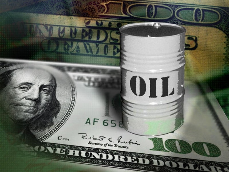 Prețurile petrolului au coborât ușor la închiderea de vineri, dar săptămâna a marcat o creștere semnificativă