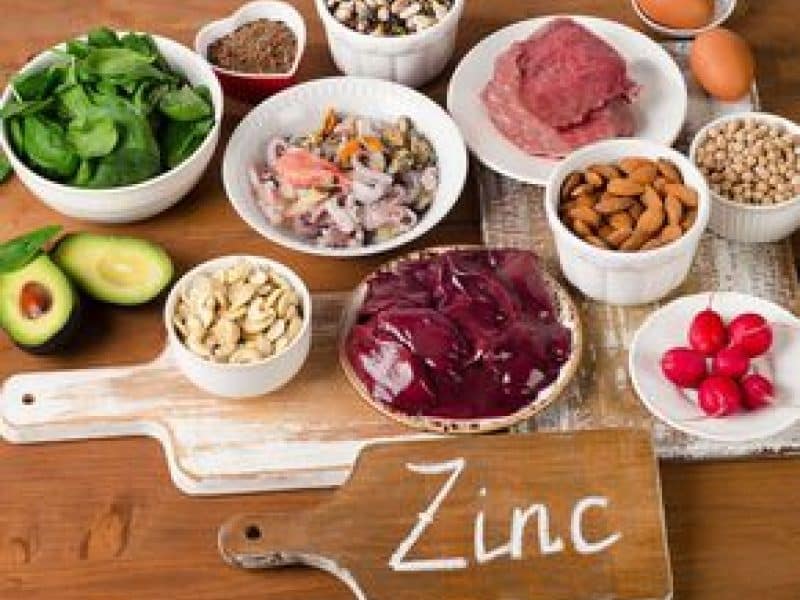 Asigură-ți sănătatea cu zinc! Află cum acest mineral esențial susține imunitatea și sănătatea sistemului osos