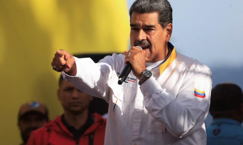 Maduro face ‘curățenie’ după alegeri