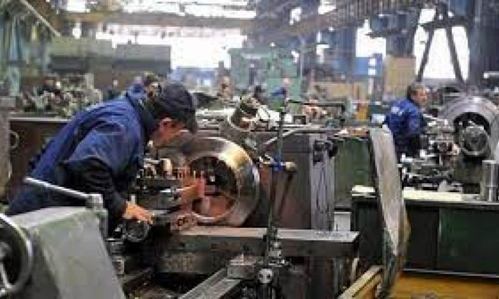 Cifra de afaceri din industrie a crescut, în termeni nominali, cu 4,8%, în primele şapte luni