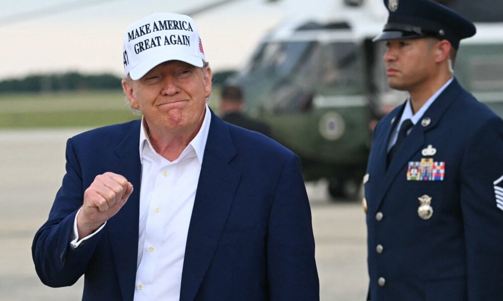 Donald Trump anunță AMÂNAREA taxelor vamale de 50% asupra produselor din UE până la 9 iulie