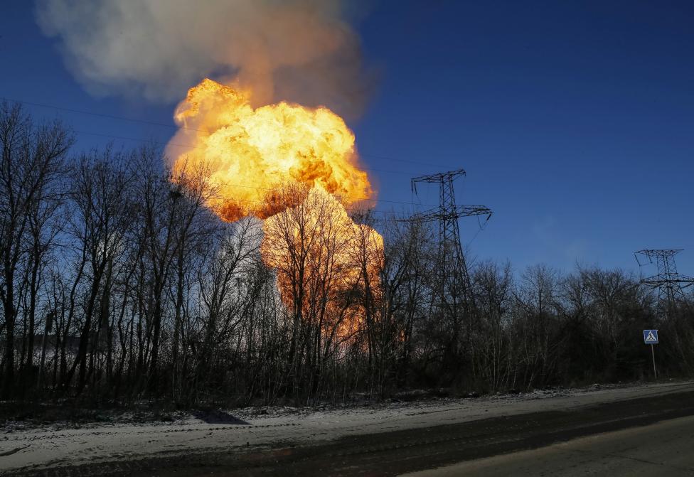 Război In Ucraina Foto Video Separatiștii Au Atacat Din Tancuri O Coloană A Militarilor Ucraineni Care Părăseau Orașul Debalițeve Csi Rusia