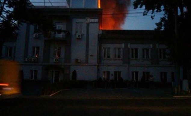 Un Incendiu De Proporții A Izbucnit Pe Teritoriul Uzinei De