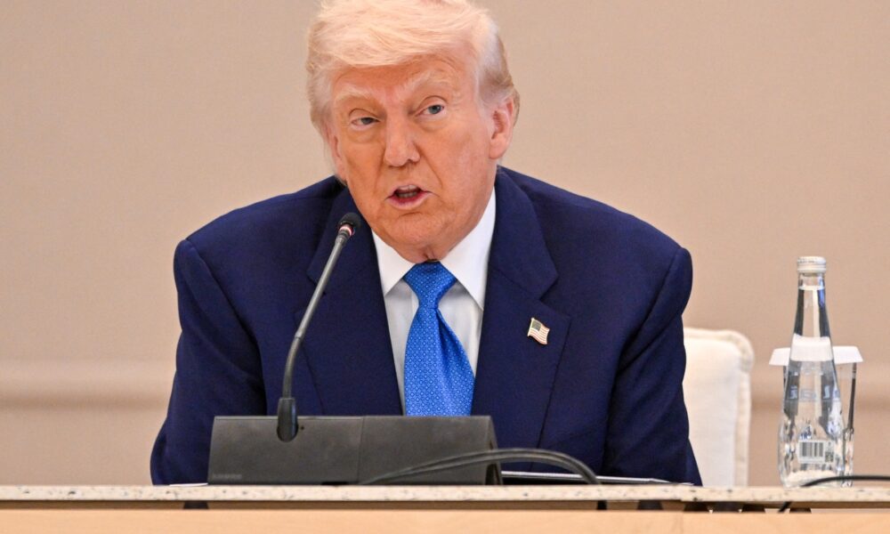 Trump va stabili unilateral TARIFE comerciale în relațiile cu 150 de țări /„Le vom spune ce să plătească pentru a face afaceri în SUA”