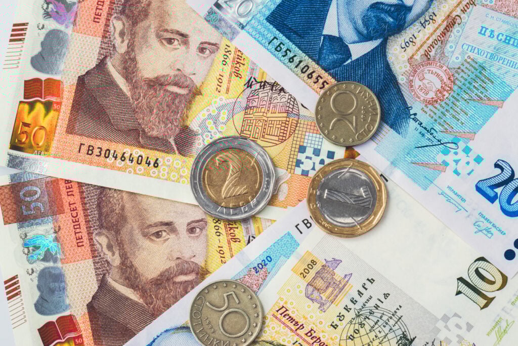 Economist bulgar: Suntem pe cale de a falimenta, la fel ca România și Franța
