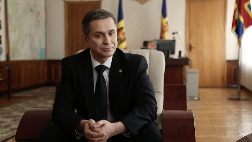 Ce avere are ministrul Apărării, Anatolie Nosatîi, pe care opoziția vrea să-l demită