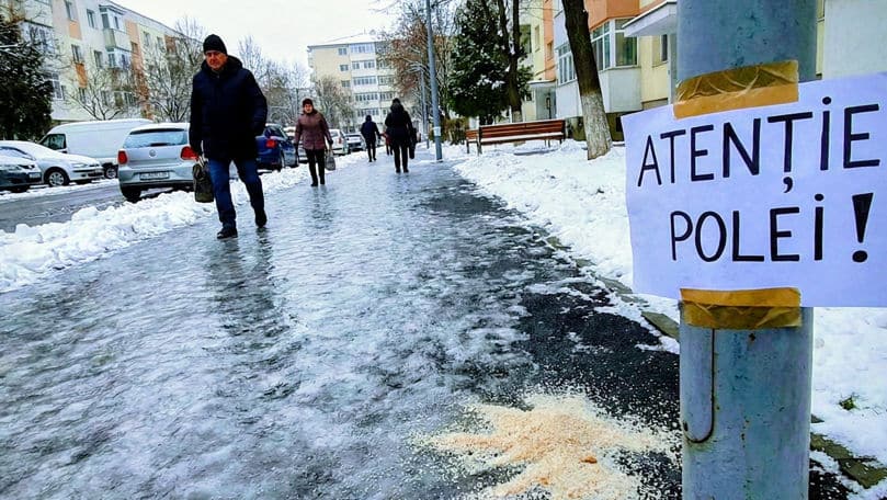 Bugetarii vor avea zi de muncă scurtă astăzi: Guvernul a stabilit reducerea programului cu 2-3 ore, din cauza condițiilor meteo