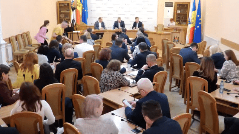 O nouă ședință CMC cu scandal: Fracțiunea PAS a părăsit întrunirea