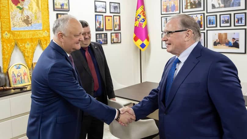 Dodon s-a întâlnit cu Ozerov. Conducerea PSRM se pregătește să lingă clanțele pe la Moscova
