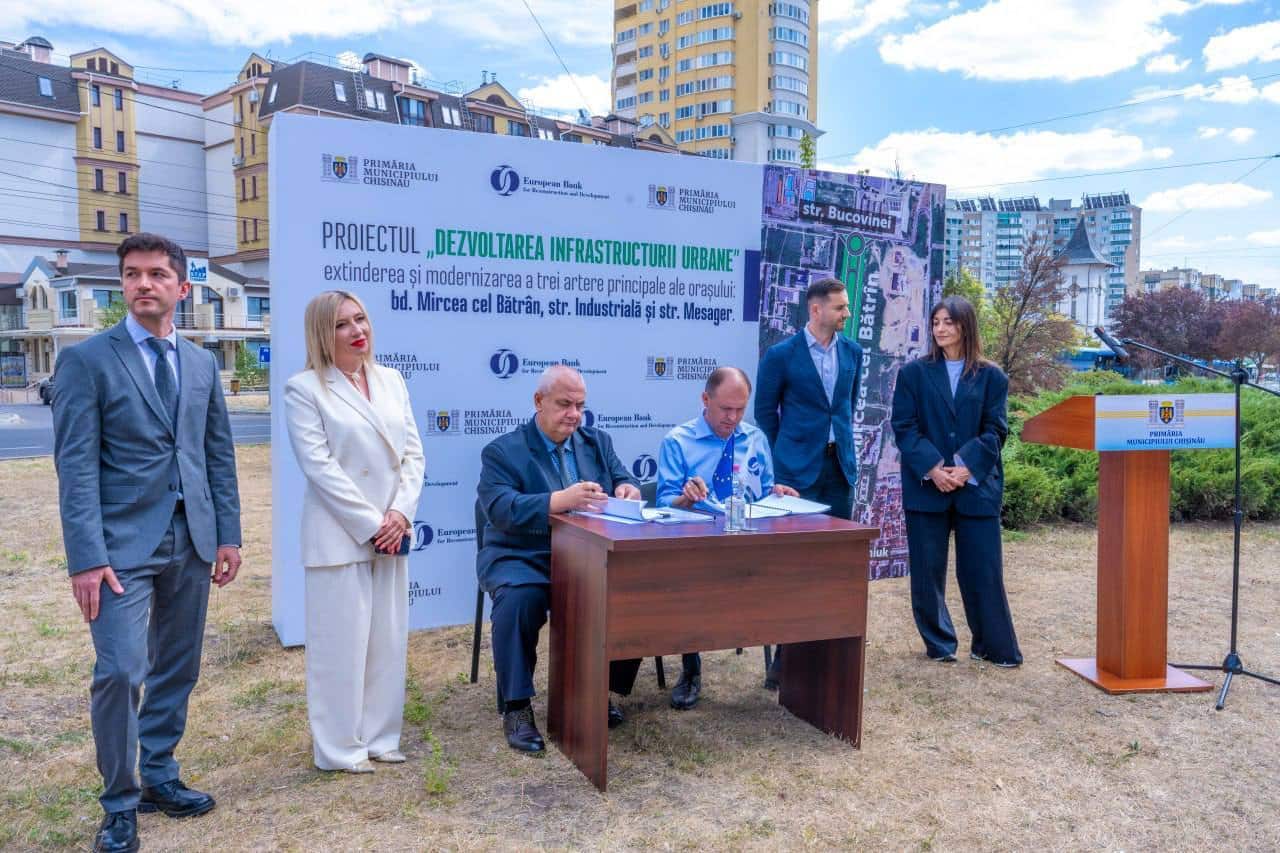 Trei artere importante din Chișinău vor trece prin transformări radicale. Primarul Ion Ceban a semnat acordul de grant pentru asistență tehnică