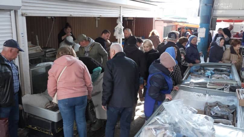 Piețele au fost luate cu asalt înainte de Florii: Peștele, cel mai căutat produs