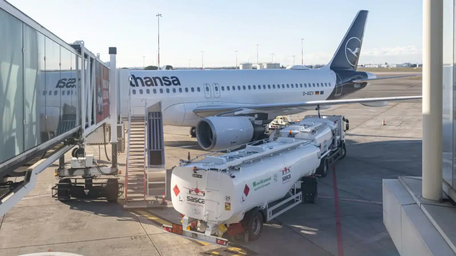 România poate deveni furnizor regional în criza kerosenului din UE