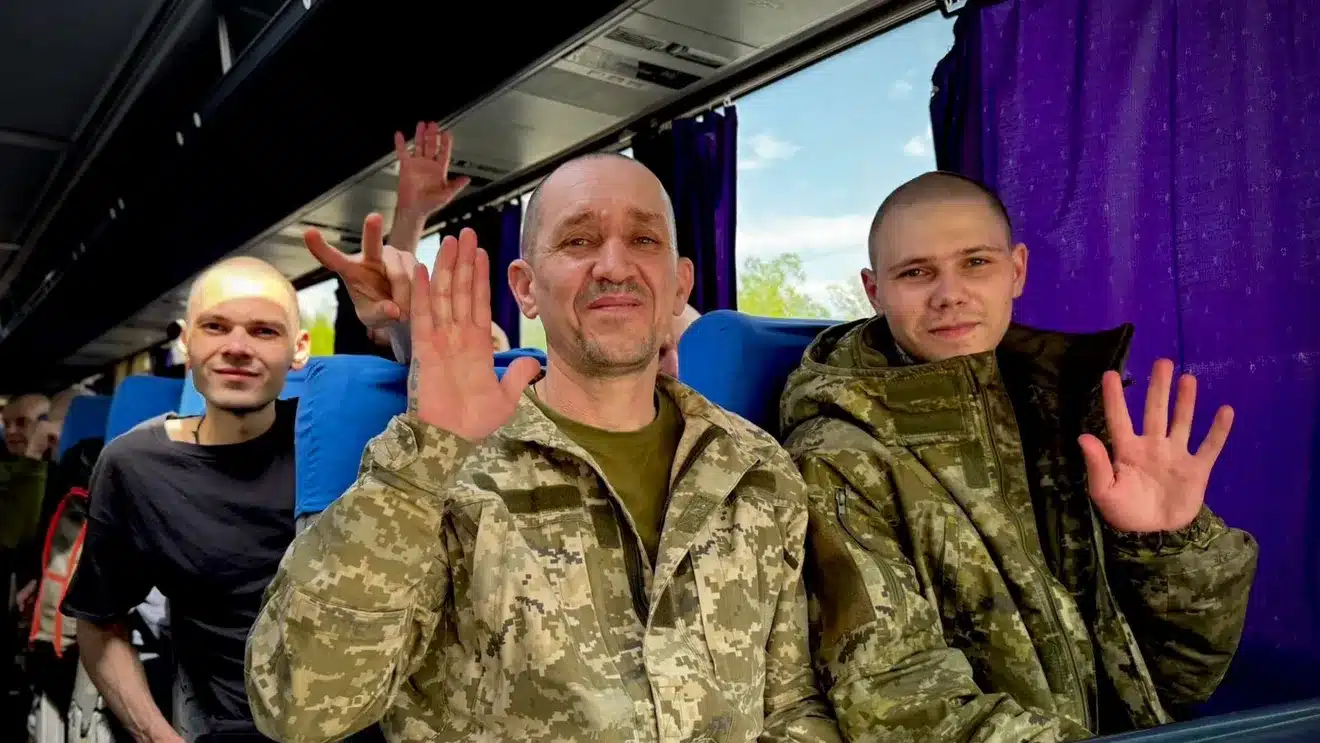 Rusia și Ucraina au efectuat un nou schimb de peste trei sute de prizonieri de război