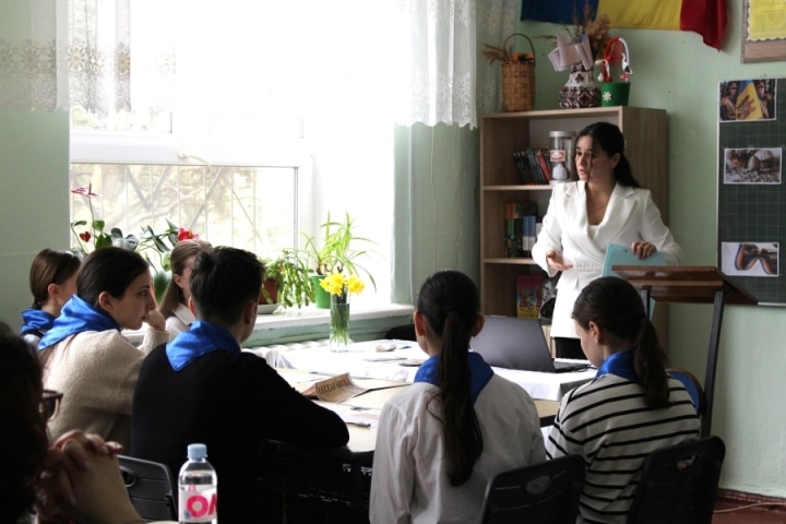 Limba română, tot mai prezentă în UTA Găgăuzia. A fost inaugurat primul cabinet-model de studii