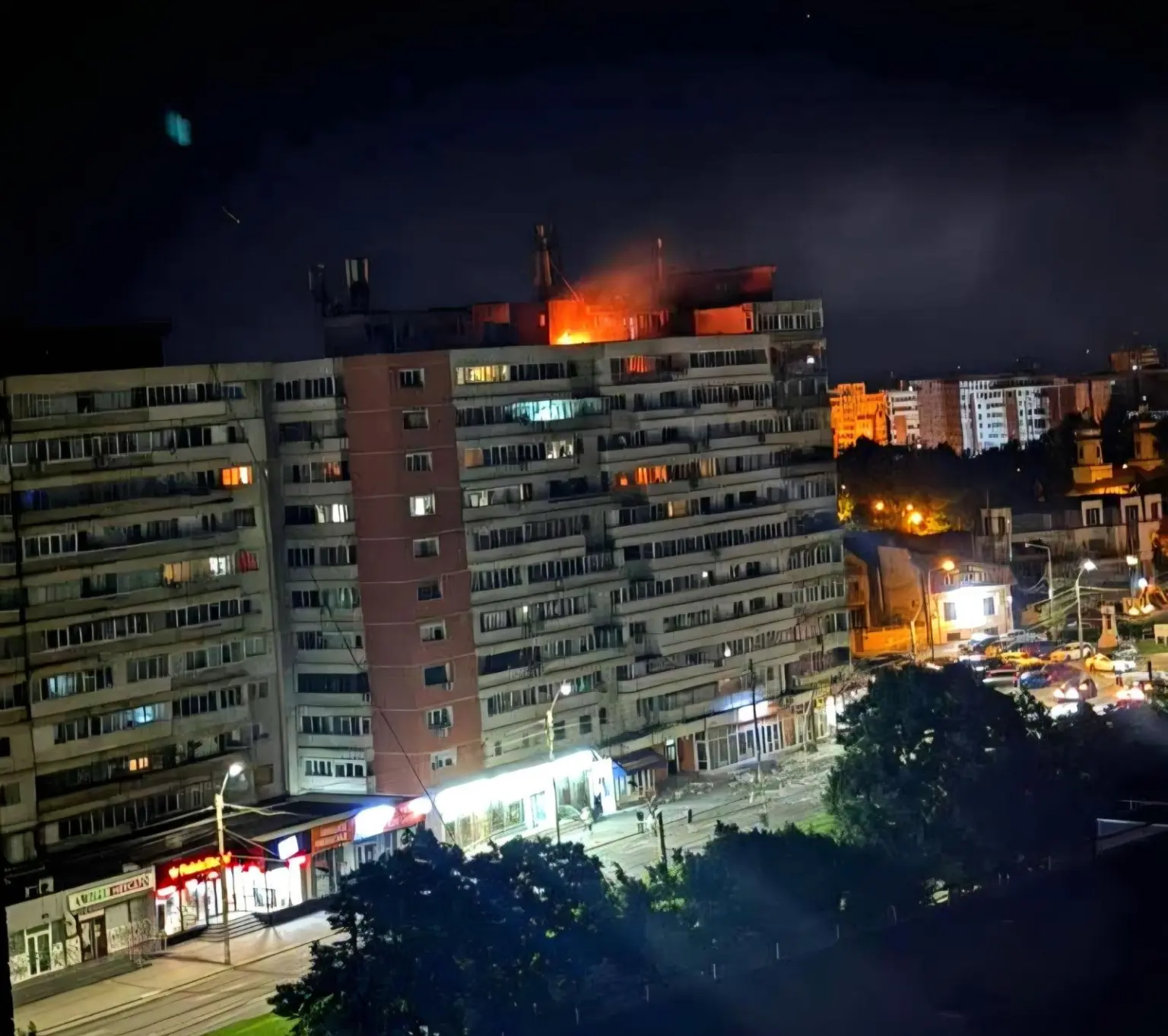 VIDEO: O dronă rusească a căzut pe un bloc din Galaţi! Toată încărcătura ei a explodat / Patru victime