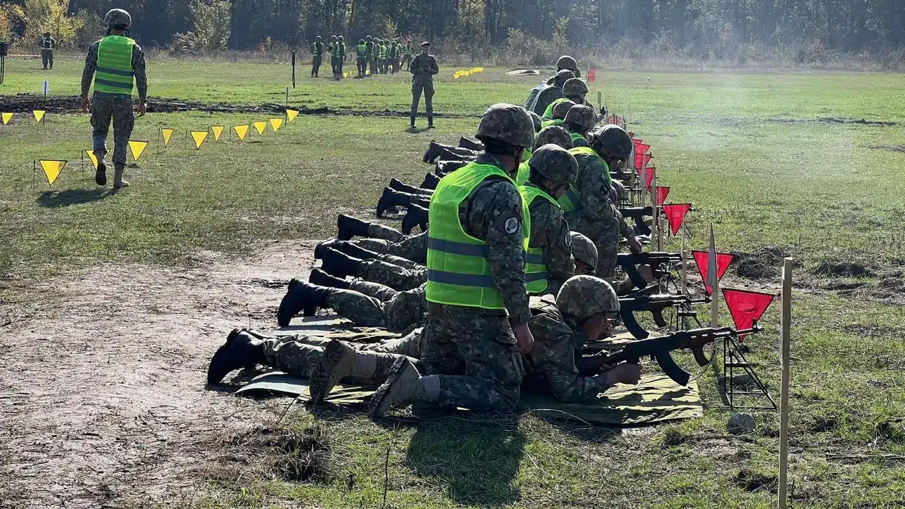 Militarii și angajații structurilor de forță ar putea ieși la pensie de la 45 de ani