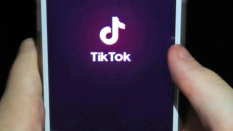Un tânăr din Fălești și-ar fi pus capăt zilelor într-un live pe TikTok