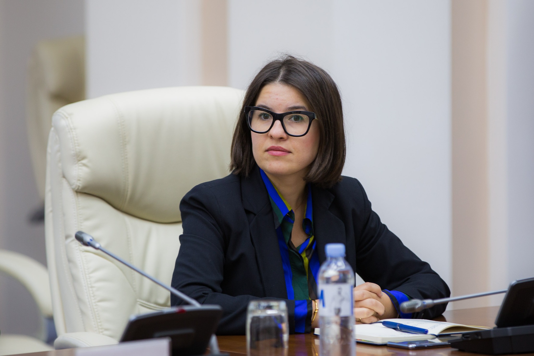 Verișoara Maiei Sandu, angajată fără concurs la „Moldatsa”: „Eu îmi caut joburi așa cum fiecare din noi o face”