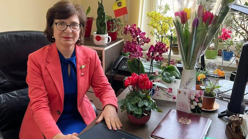 Arhitecta-șefă cu avere nejustificată de peste 500.000 de lei se judecă cu ANI