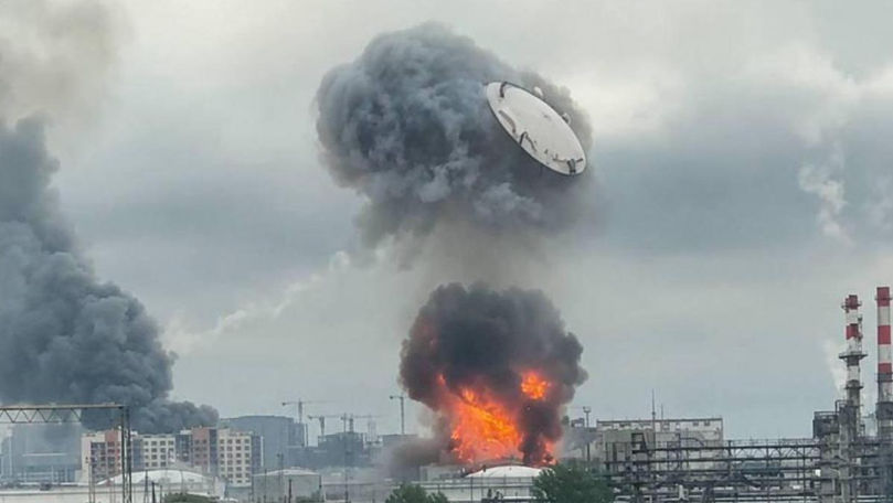 Rușii și-ar fi bombardat singuri, din greșeală, rafinăria din Moscova