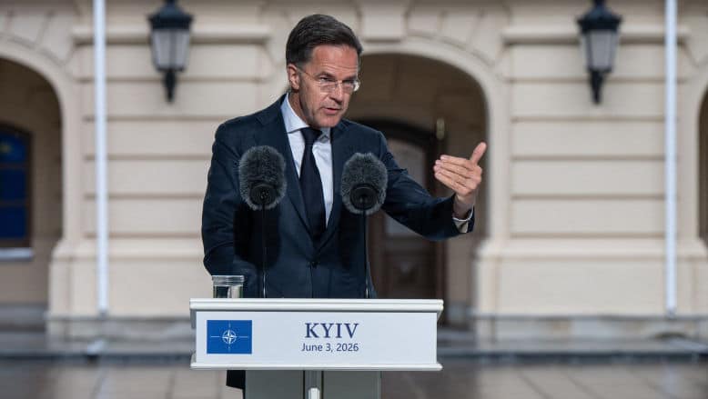 Avertismentul șefului NATO către tinerii ruși: Veți fi lăsați să muriți în noroi