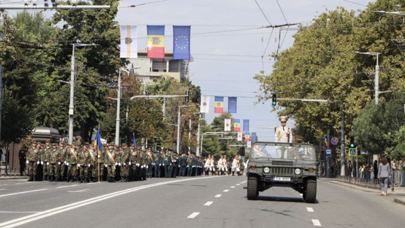 Paradă militară și recepții: Cum vor fi marcați cei 35 de ani de independență