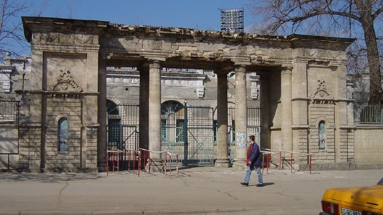 SUA vor plăti 4,9 milioane de euro proprietarilor de bunuri de pe fostul Stadion Republican