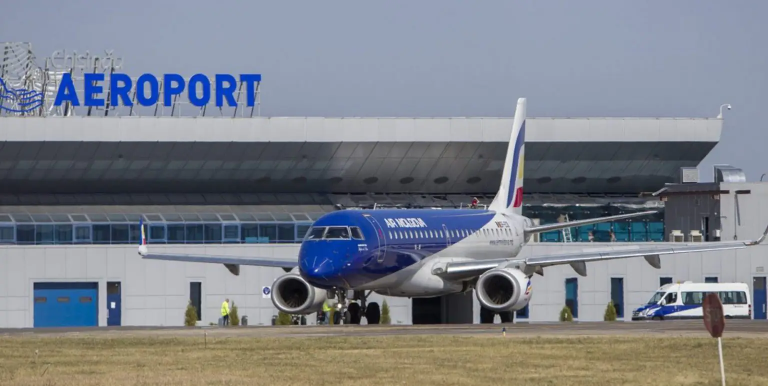 VIDEO: Pista principală a Aeroportului Chișinău, redeschisă înainte de termen