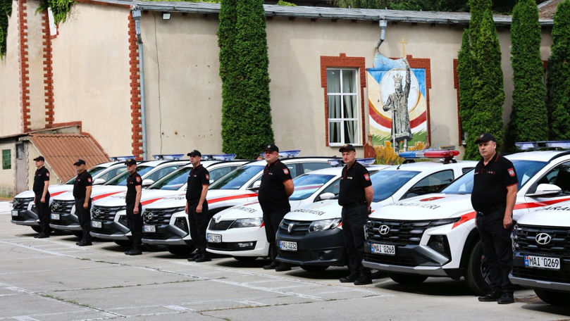 UE și Italia au donat 14 automobile Inspectoratului General de Carabinieri