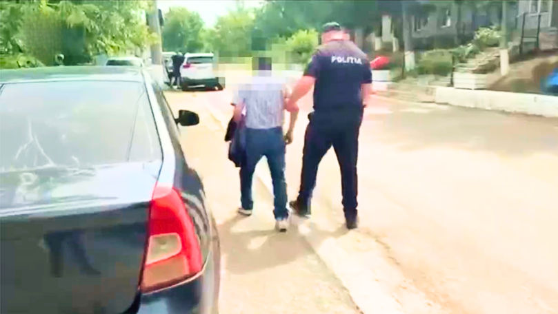 Un bărbat de 69 de ani, reținut după ce ar fi abuzat sexual doi minori