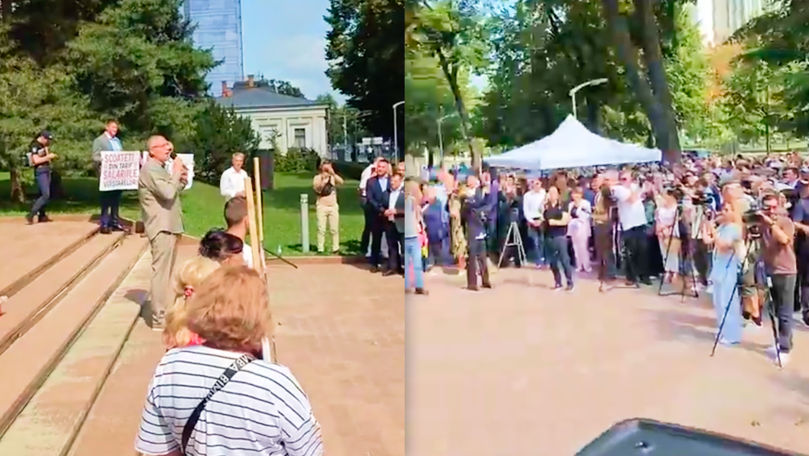 Protest în fața Parlamentului: Mai multe partide cer reducerea tarifelor la gaze