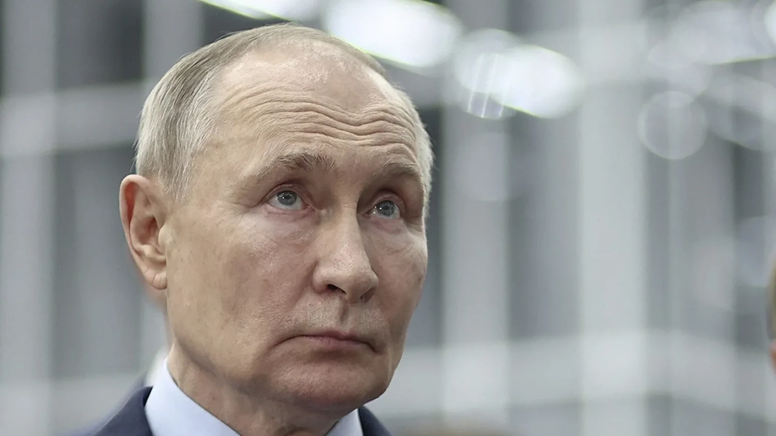 Le Monde: „Obsesie imperială și fugă înainte: niciodată Vladimir Putin nu a părut atât de prizonier al propriilor fantasme” /  Rușii, ostatici ai putinismului