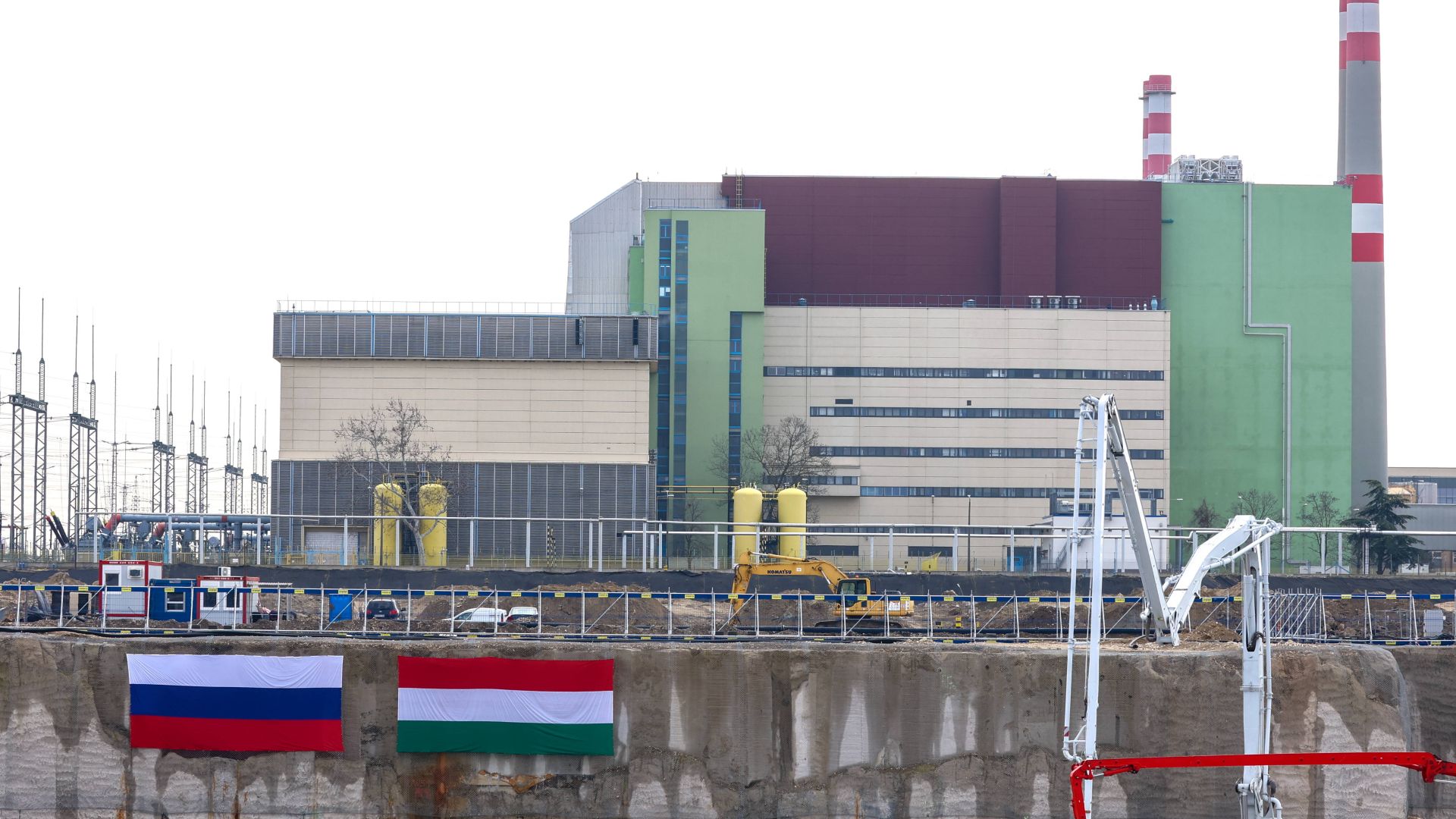 Premieră în ultimii 44 de ani: Ungaria oprește total centrala sa nucleară din cauza nivelului scăzut al Dunării. Anunțul lui Peter Magyar