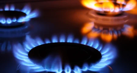 ANRE aprobă scumpirea gazelor cu 5 lei și 41 de bani pe metru cub