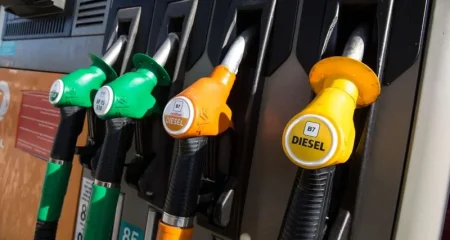 Majorări la pompă în weekend: prețul benzinei urcă la 34,28 de lei pe litru