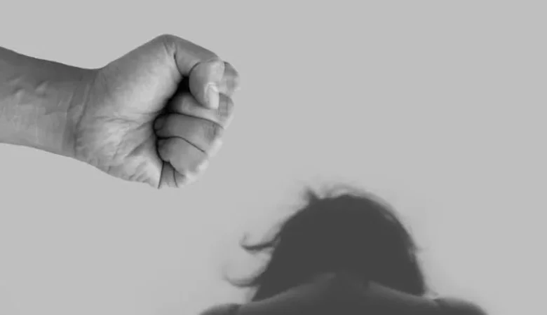 Poliția a emis 15 ordine de restricție de urgență într-o singură zi