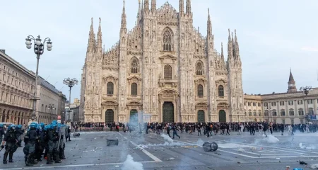 271 de persoane reținute după violențele din Milano: Meloni anunță pedepse mai aspre