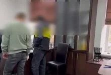 Escrocherie cu mașini din China: doi reținuți, contracte fictive, zeci de mii de euro