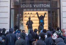 Magazine de lux, jefuite în Franța: pagube estimate la sute de milioane de euro