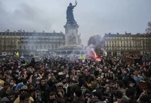 Revoltă a liceenilor din Franța: sindicatul CGT cere ieșirea în stradă marți