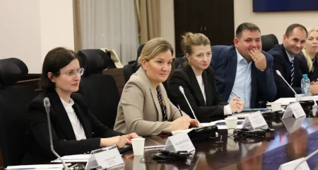 Sesizările de violență în familie au crescut cu 48.5%: autoritățile întăresc monitorizarea agresorilor