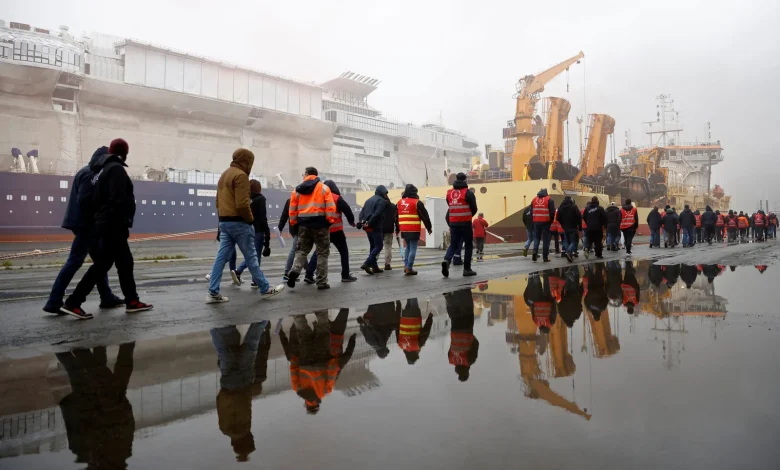 Sindicatele portuare din șase țări organizează proteste contra transporturilor de armament